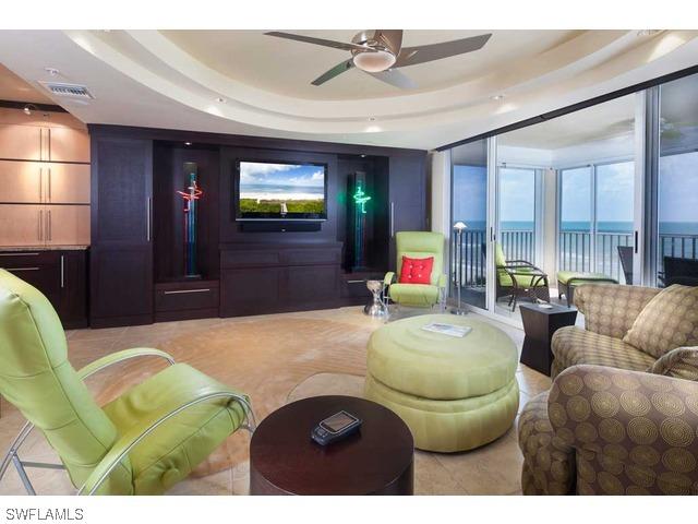 9577 Gulfshore Dr. #402, Naples, FL