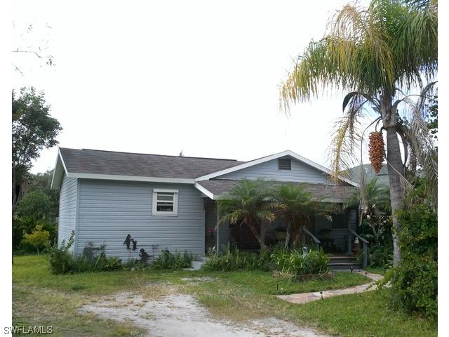151 7th St., Naples, FL
