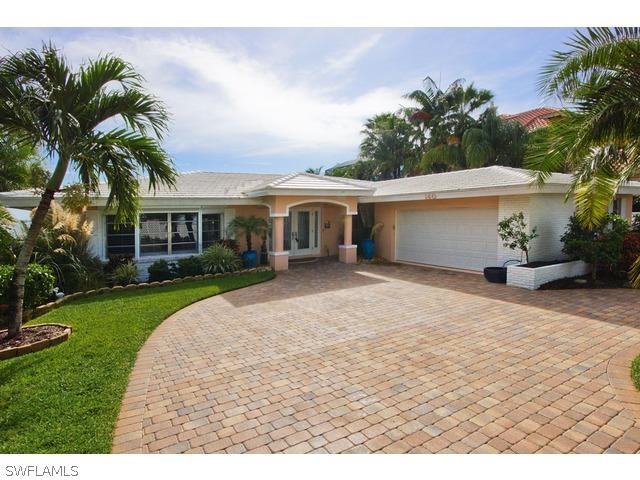 140 Little Carlos Ln., Fort Myers Beach, FL