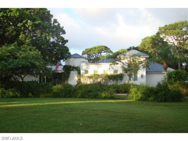 44 Cajeput Dr., Naples, FL 34108