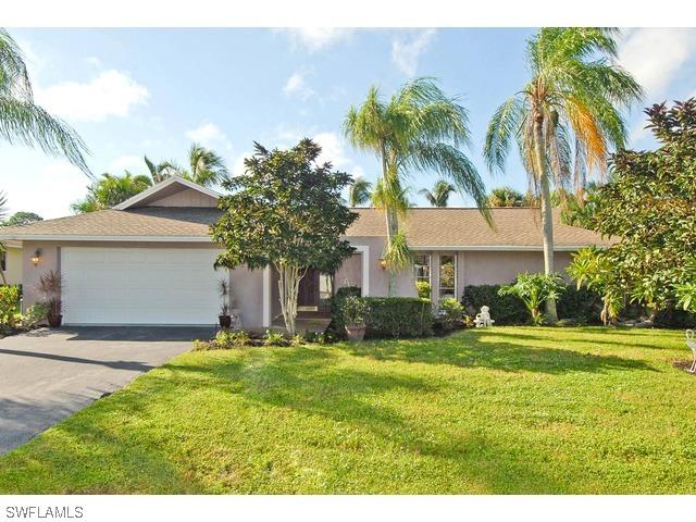 2232 Longboat Dr., Naples, FL 34104