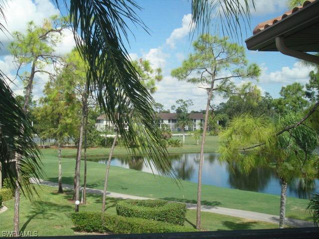 221 Fox Glen Dr. #301, Naples, FL