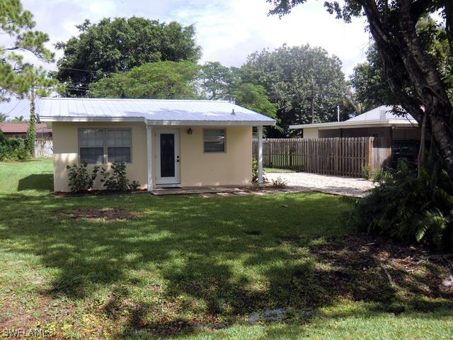 1049 Sperling Ave., Naples, FL