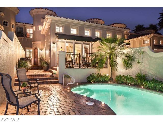 391 2nd Ave. #4, Naples, FL 34102