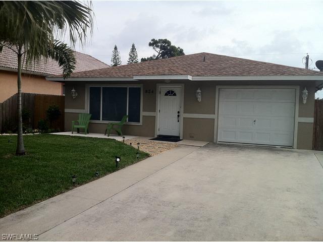 824 110th Ave., Naples, FL 34108
