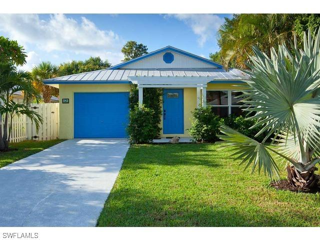 542 110th Ave., Naples, FL 34108