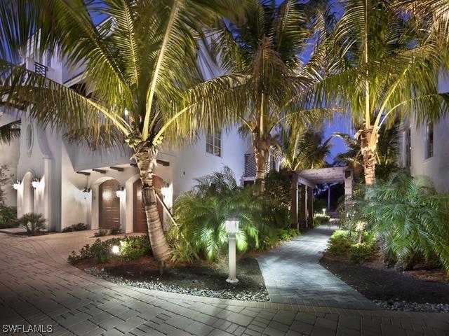 1740 Gulf Shore Blvd. #7B, Naples, FL 34102