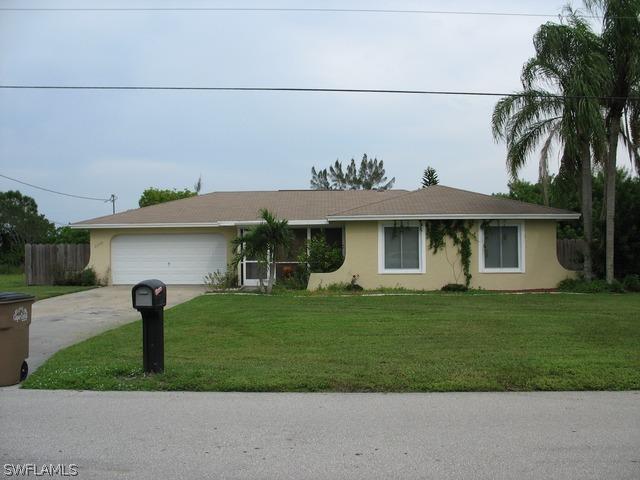 2105 8th Ct., Cape Coral, FL 33991