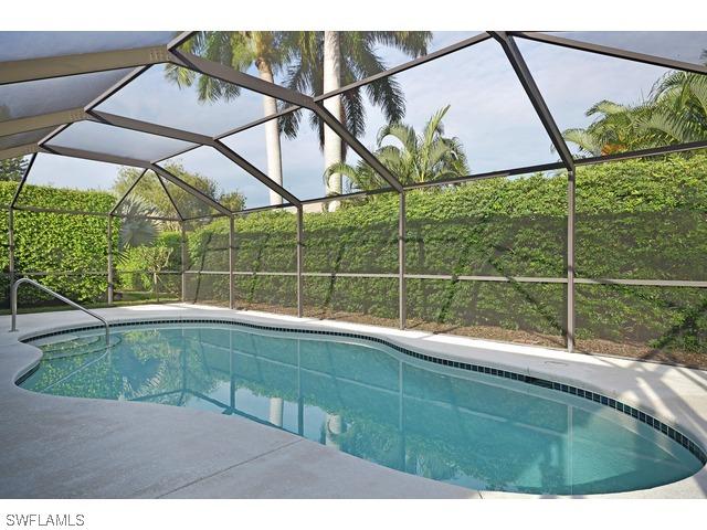229 Countryside Dr., Naples, FL 34104