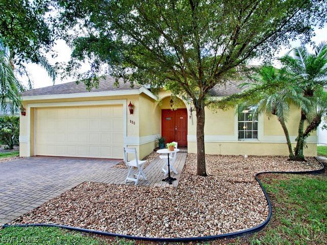 880 Belville Blvd., Naples, FL 34104