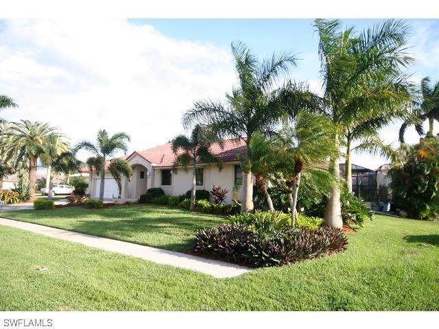 1227 Mariana Ct., Marco Island, FL 34145