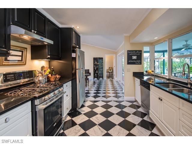 2066 Snook Dr., Naples, FL 34102