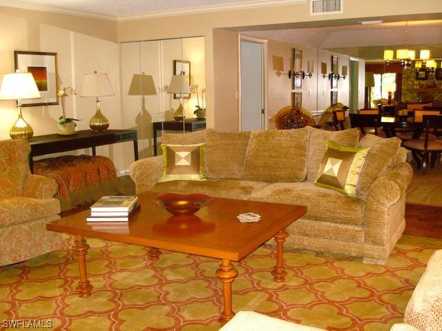 100 Tall Pine Ln. #1101, Naples, FL 34105