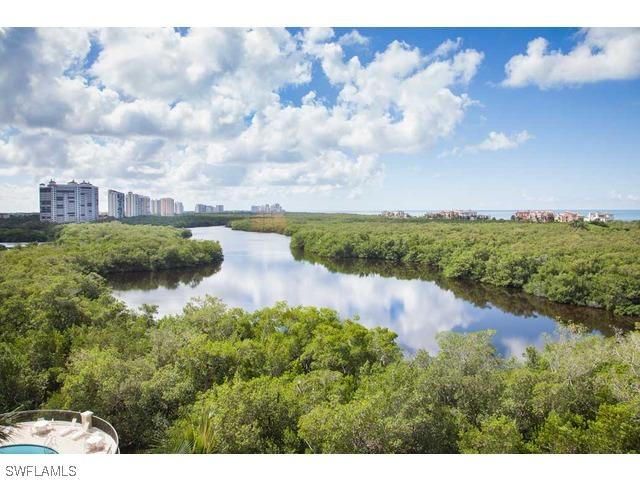 8960 Bay Colony Dr. #703, Naples, FL 34108