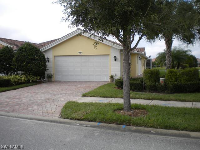7566 Rozzini Ln., Naples, FL 34114