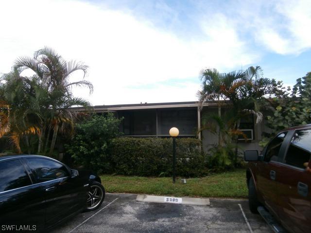 5399 Treetops Dr. #Q-4, Naples, FL 34113