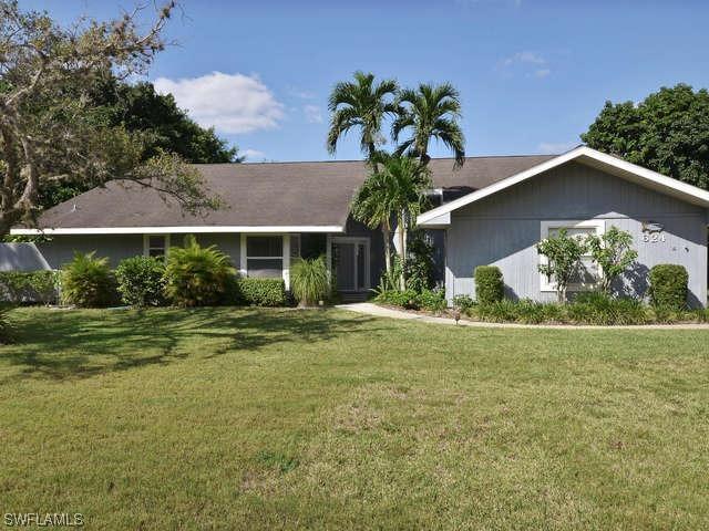 624 Ridge Dr., Naples, FL 34108