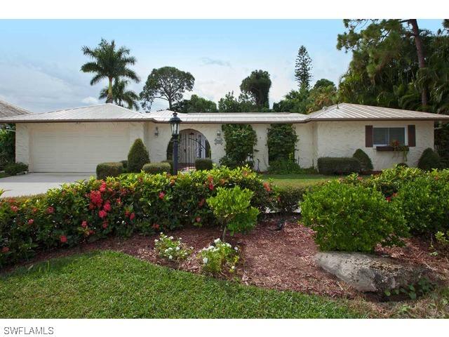 530 Neapolitan Way, Naples, FL
