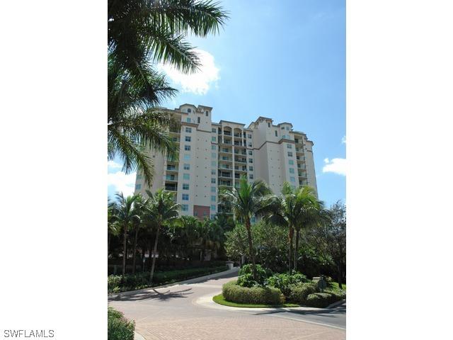 445 Cove Tower Dr., Naples, FL 34110