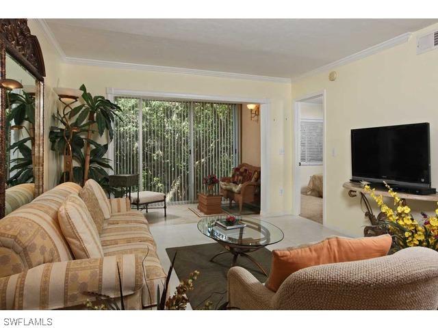 3011 Sandpiper Bay Cir. #106, Naples, FL