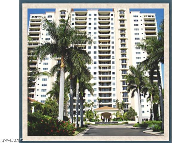 7425 Pelican Bay Blvd. #902, Naples, FL