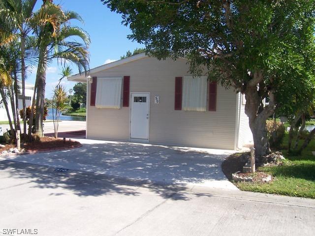510 Cheetah Dr., Naples, FL 34114