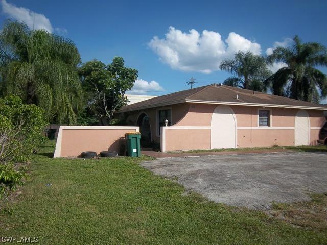 2252 41st St., Naples, FL 34116