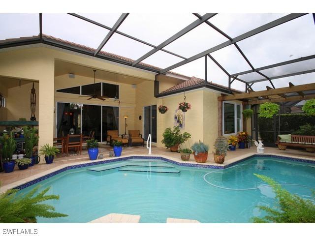 8828 Ventura Way, Naples, FL 34109