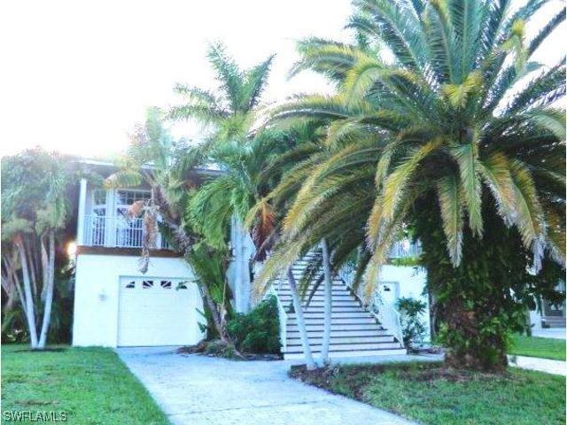 418 Samar Ave., Naples, FL