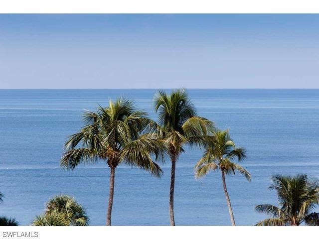 2150 Gulf Shore Blvd. #711, Naples, FL 34102