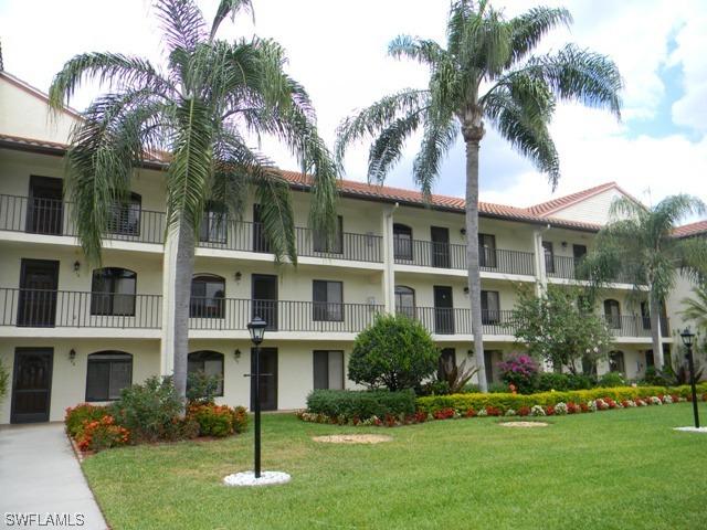 7320 Coventry Ct. #717, Naples, FL 34104