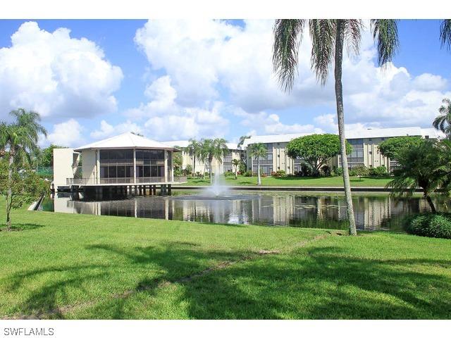 788 Park Shore Dr. #F 20, Naples, FL