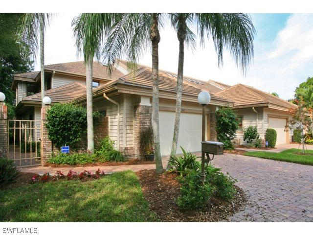 561 Gulf Park Dr. #4, Naples, FL
