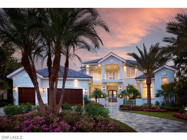 321 Neapolitan Way, Naples, FL 34103