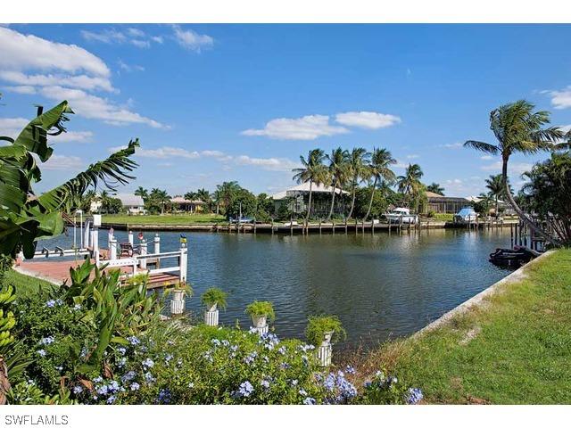701 Nautilus Ct., Marco Island, FL