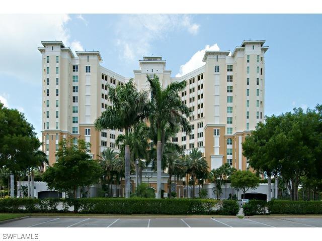 300 Dunes Blvd. #PH-1, Naples, FL 34110