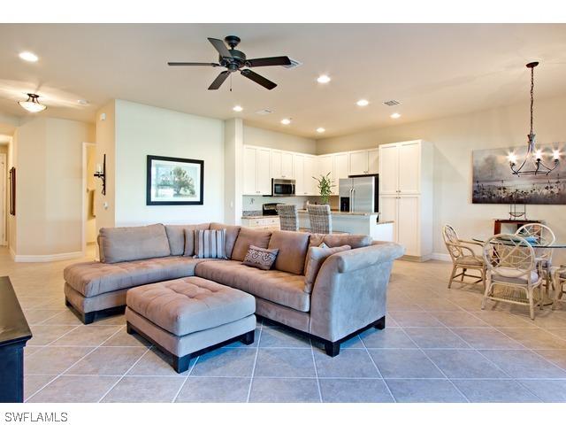 6514 Monterey Point #102, Naples, FL 34105