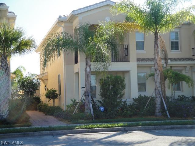 8228 Josefa Way, Naples, FL 34114