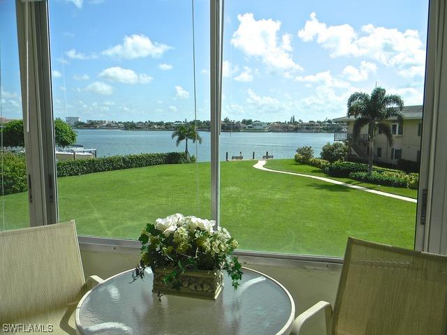 3420 Gulf Shore Blvd #22, Naples, FL