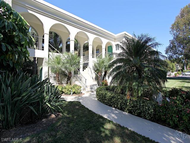 227 3rd Ave., Naples, FL 34102