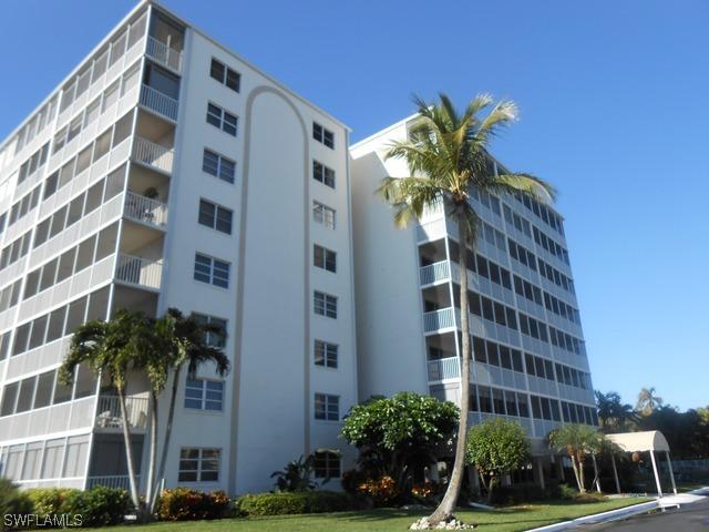 1 Bluebill Ave. #104, Naples, FL 34108