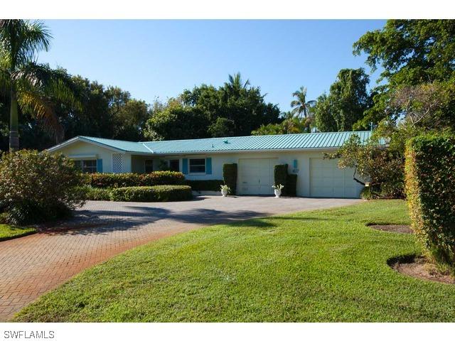 417 Palm Cir., Naples, FL 34102