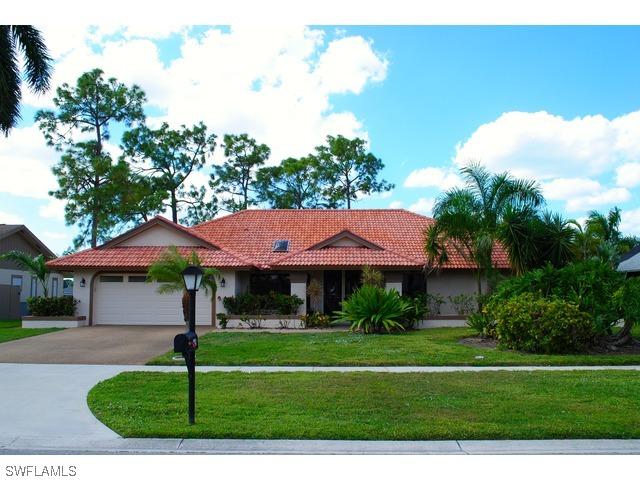 2496 Kings Lake Blvd., Naples, FL 34112