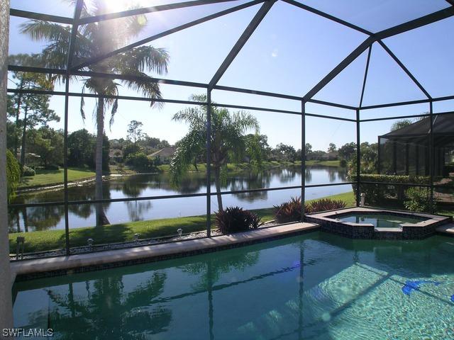 752 Briarwood Blvd., Naples, FL 34104