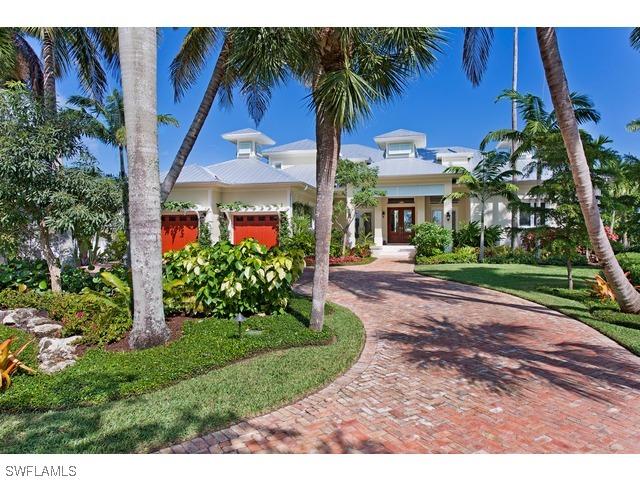 2325 Kingfish Rd., Naples, FL 34102