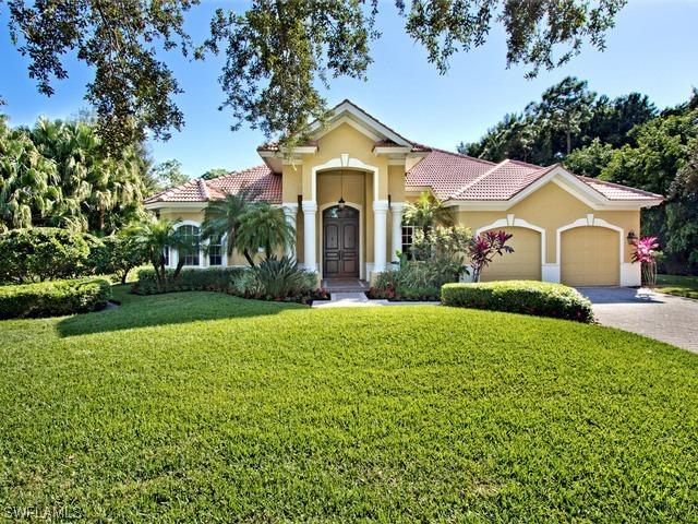 975 Spanish Moss Tr., Naples, FL 34108