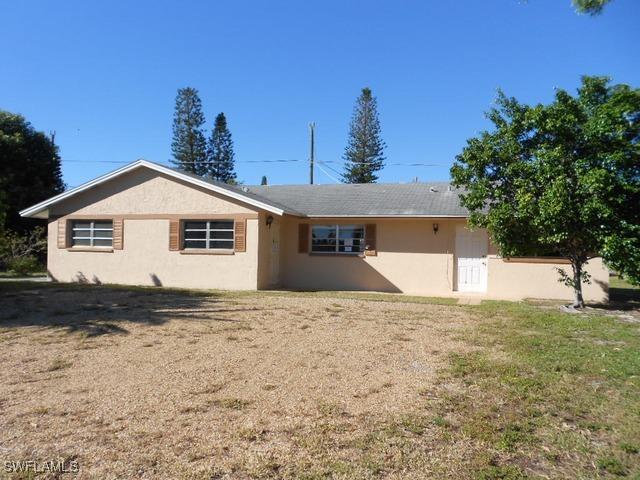 4783 Escobar Ave., Naples, FL 34103