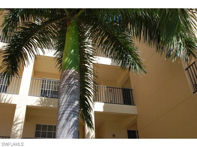 4690 Turnberry Lake Dr. #405, Estero, FL