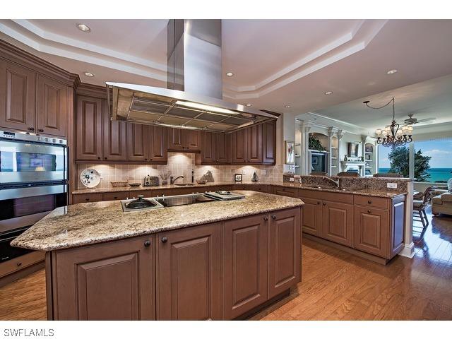 81 Seagate Dr. #602, Naples, FL 34103