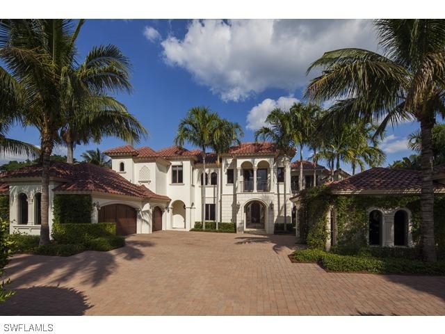 3131 Green Dolphin Ln., Naples, FL 34102